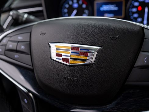 Used 2023 Cadillac XT5 Premium Luxury w/ Technology Package image 28