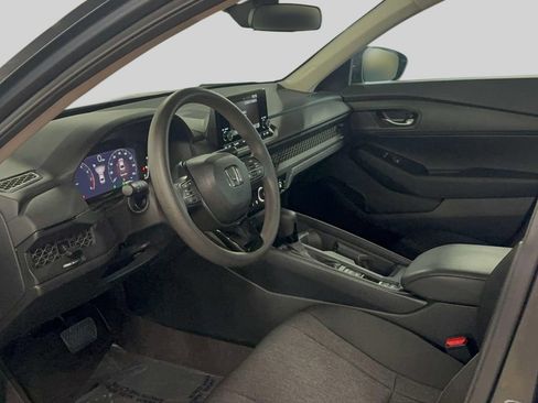 Used 2025 Honda Accord LX image 28