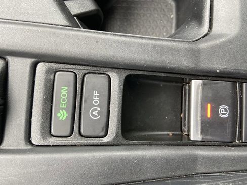 Used 2023 Honda Accord LX image 40