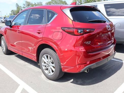Used 2024 MAZDA CX-5 AWD 2.5 S w/ Preferred Package image 3