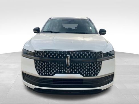 New 2027 Lincoln Navigator Reserve AWD/4WD image 16