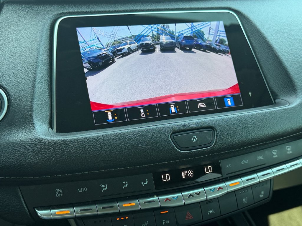 Used 2023 Cadillac XT4 Premium Luxury w/ Enhanced Visibility Package FWD image 28