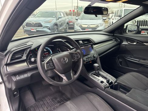 Used 2018 Honda Civic EX image 11