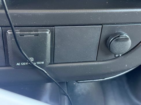Used 2021 Chevrolet Express 2500 RWD image 28