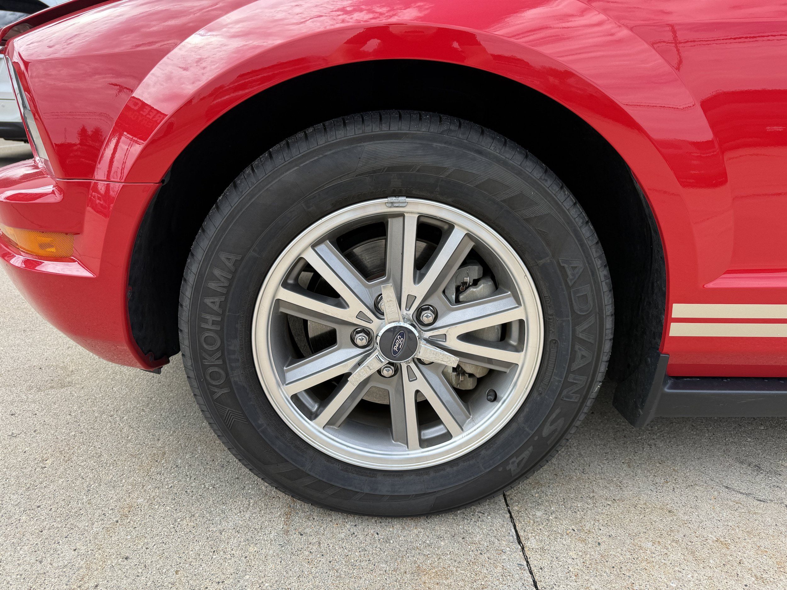 Used 2005 Ford Mustang Premium RWD image 20