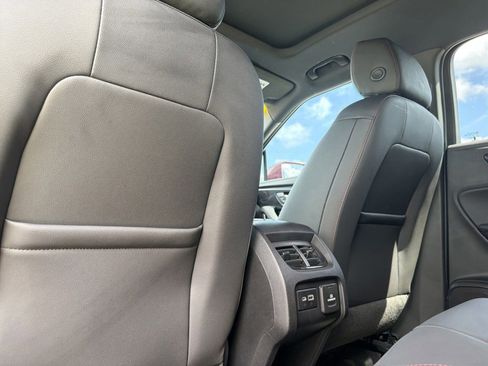 Used 2019 Chevrolet Blazer RS AWD/4WD image 15