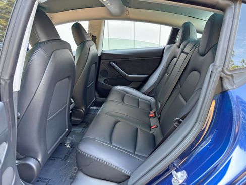 Used 2023 Tesla Model 3 Standard Range RWD image 42