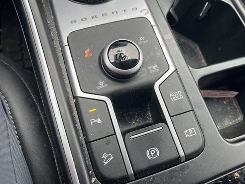 Certified 2023 Kia Sorento EX image 26