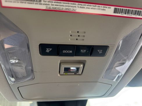 Used 2023 Toyota RAV4 LE FWD image 27