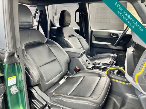 Used 2023 Ford Bronco Badlands AWD/4WD image 8
