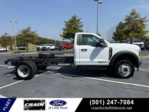 New 2025 Ford F550 4x4 Regular Cab Super Duty image 8
