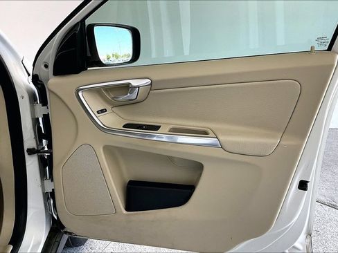 Used 2012 Volvo XC60 3.2 FWD image 21