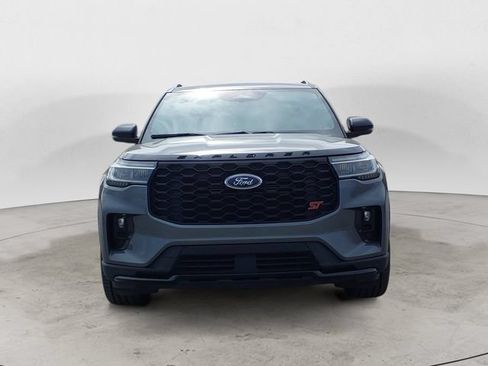 Certified 2025 Ford Explorer ST AWD/4WD image 8