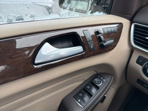 Used 2014 Mercedes-Benz ML 350 4MATIC image 16