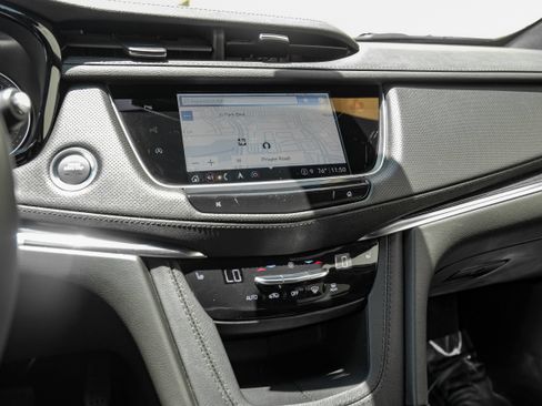 Used 2024 Cadillac XT5 Premium Luxury FWD image 28