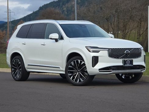 New 2026 Volvo XC90 B5 Plus w/ Protection Package image 1