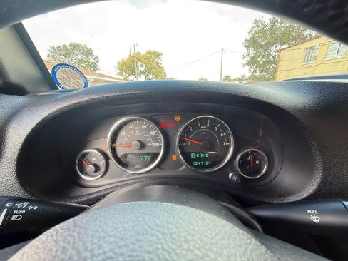 Used 2015 Jeep Wrangler Sport AWD/4WD image 12