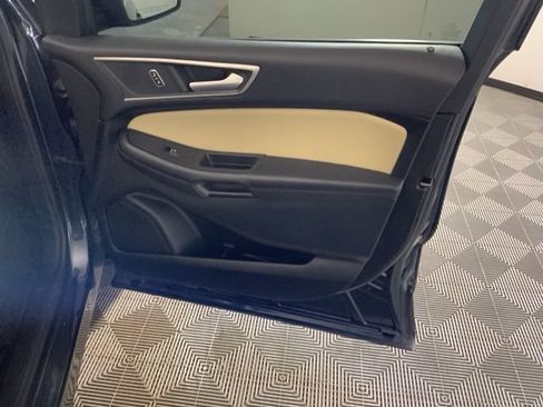 Used 2024 Ford Edge SEL w/ Convenience Package AWD/4WD image 32