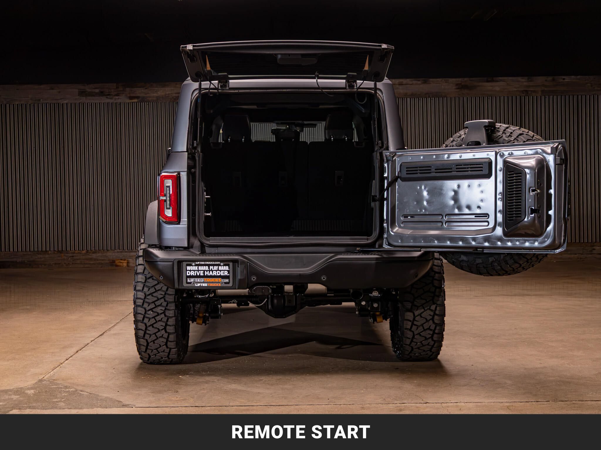 Used 2025 Ford Bronco Badlands AWD/4WD image 9
