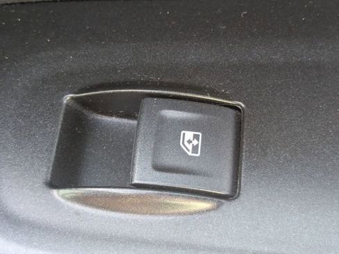 Used 2021 Chevrolet Colorado ZR2 image 38