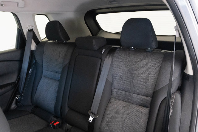 Used 2025 Nissan Rogue SV FWD image 8