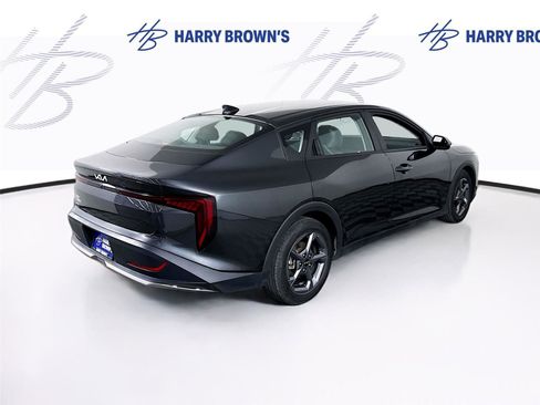 Used 2025 Kia K4 FWD image 28