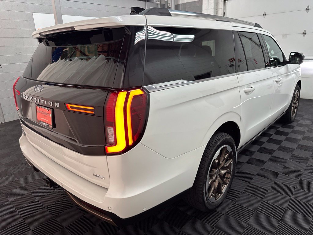 Used 2025 Ford Expedition Max King Ranch AWD/4WD image 9