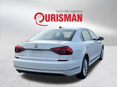 Used 2017 Volkswagen Passat 1.8T SE image 2
