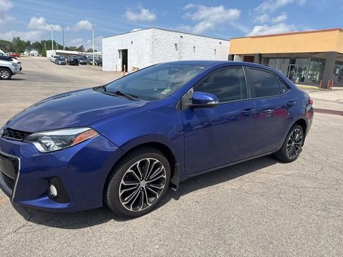 Used 2015 Toyota Corolla S FWD image 3