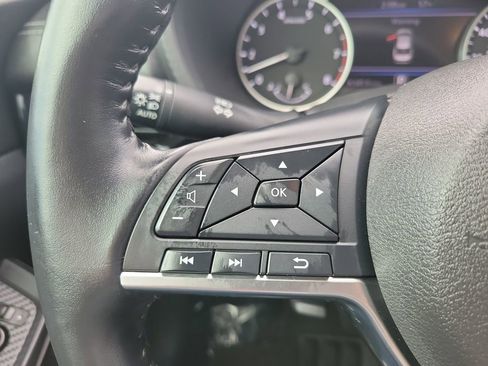 Used 2020 Nissan Sentra SV image 27