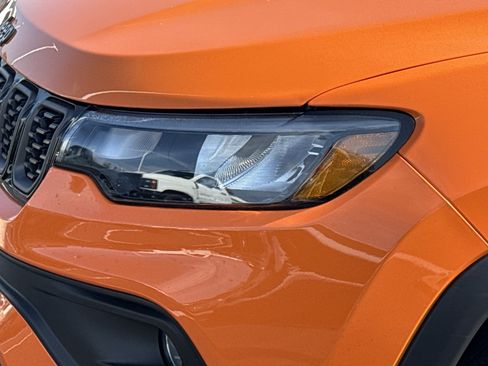 New 2026 Jeep Compass Latitude image 4