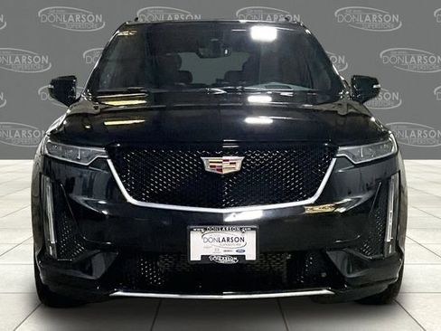 Used 2025 Cadillac XT6 Sport w/ Platinum Package image 2