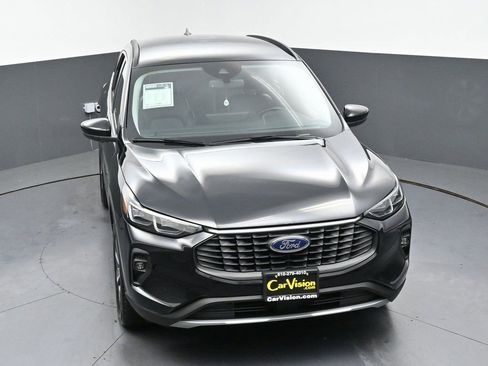 Used 2025 Ford Escape Platinum image 41