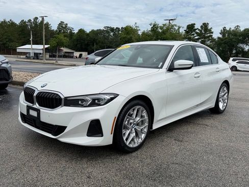 Used 2025 BMW 330i Sedan RWD image 3