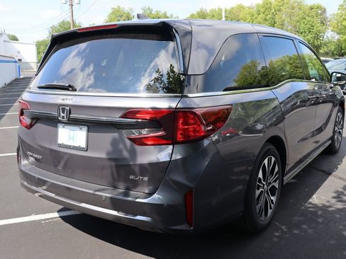 Used 2026 Honda Odyssey Elite image 5