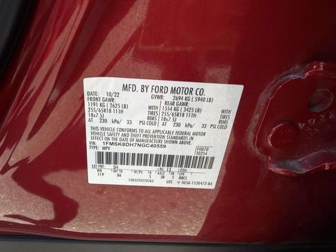 Used 2022 Ford Explorer XLT AWD/4WD image 28