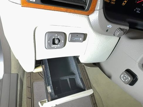 Used 2002 Lexus LS 430 image 36