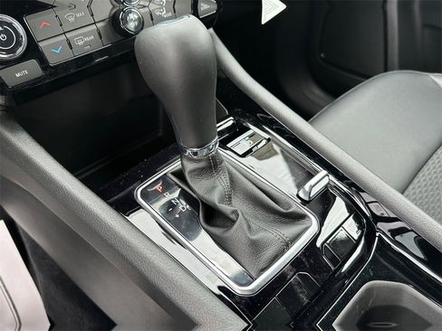 New 2026 Jeep Compass Latitude image 28