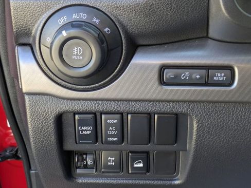 Used 2021 Nissan Titan PRO-4X w/ Pro-4x Convenience Package image 23