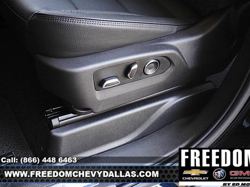 New 2026 GMC Yukon Denali w/ Sun & Power Step Package AWD/4WD image 36
