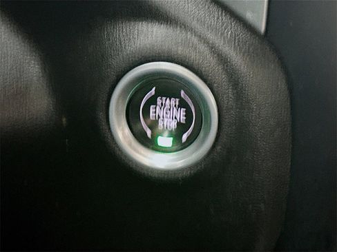 Used 2021 Chevrolet Silverado 1500 RST image 26