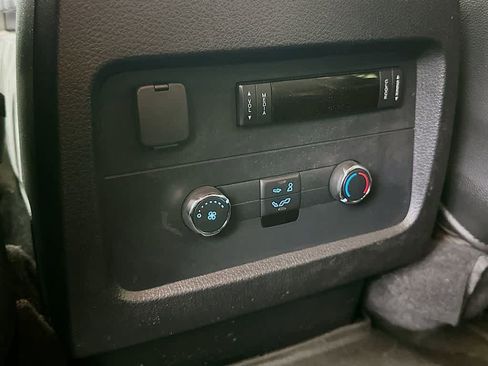 Used 2017 Ford Expedition XLT image 13