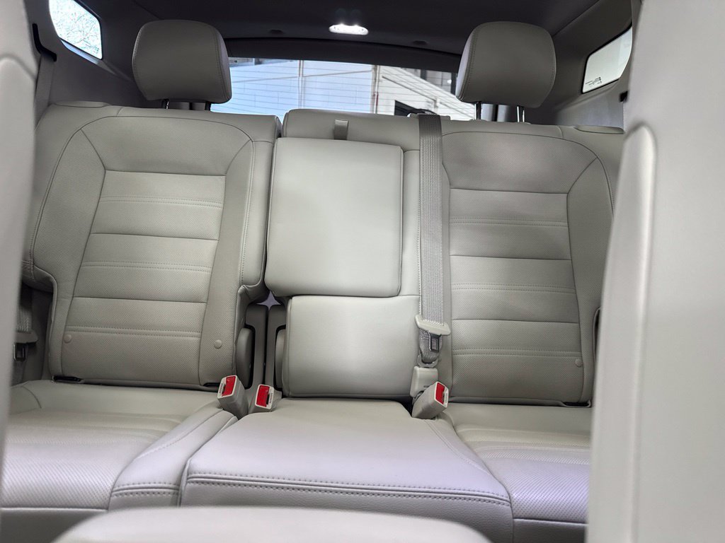 Used 2023 GMC Terrain Denali w/ LPO, Floor Liner Package AWD/4WD image 23