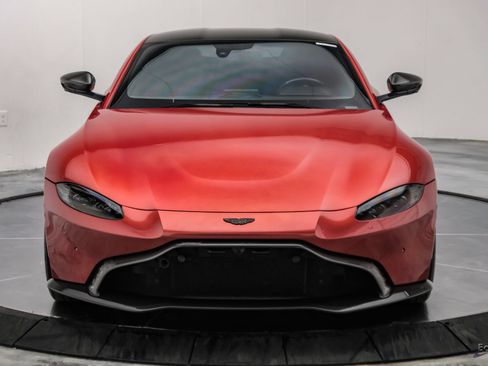 Used 2019 Aston Martin V8 Vantage Coupe RWD image 34