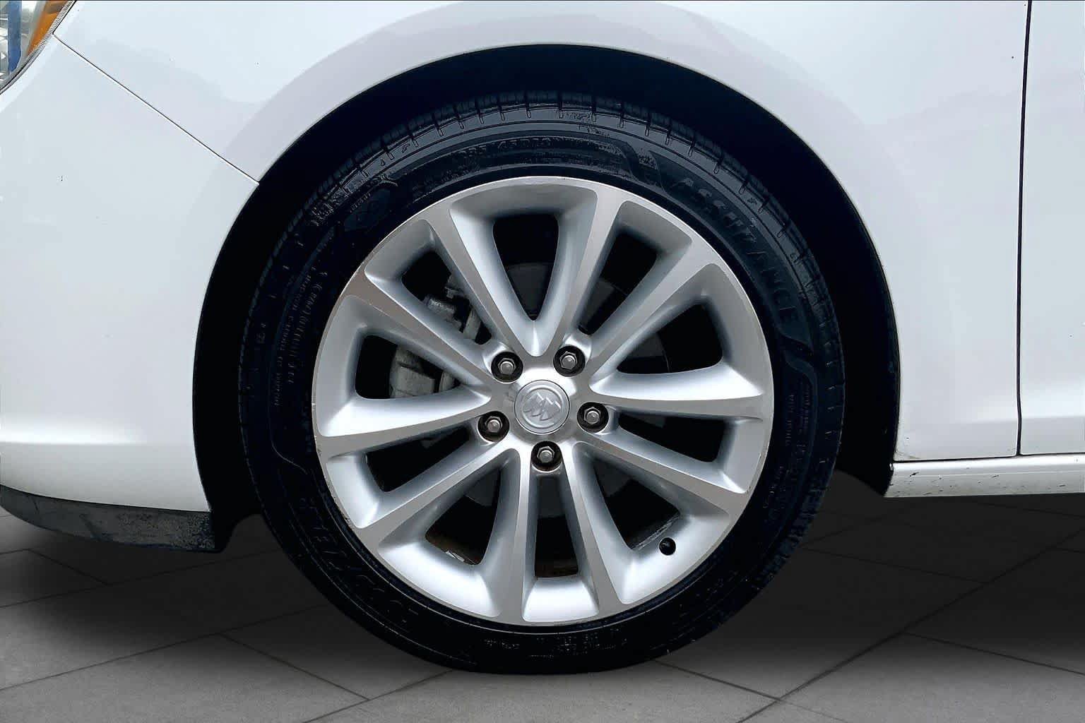 Used 2014 Buick Verano Convenience FWD image 10