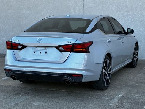 Used 2021 Nissan Altima 2.5 SR FWD image 48