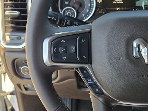 Used 2025 RAM 1500 Laramie image 26