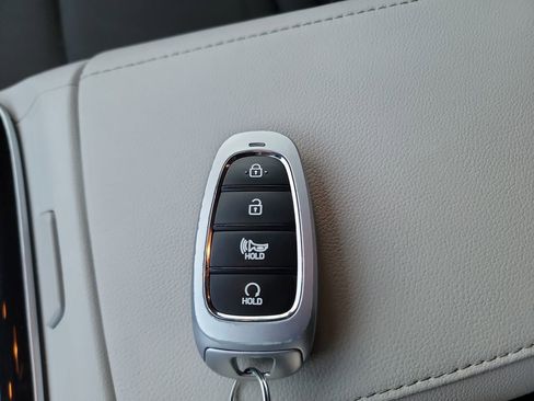 Certified 2022 Hyundai Tucson Blue w/ Cargo Package image 23