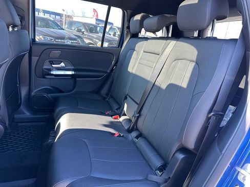 New 2026 Mercedes-Benz GLB 250 4MATIC image 17