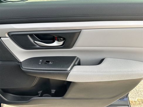Used 2020 Honda CR-V LX image 32